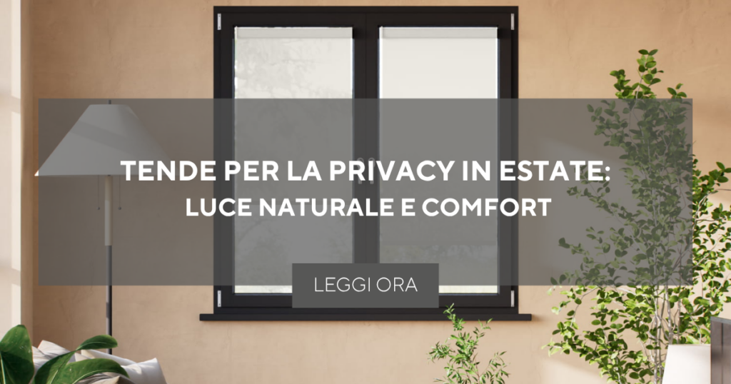 Tende filtranti chiare in soggiorno luminoso per privacy e luce naturale